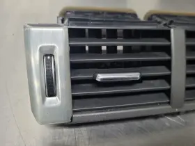 BJ32-014L21-AB LAND ROVER Evoque Dash Center Air Vent Grille #2