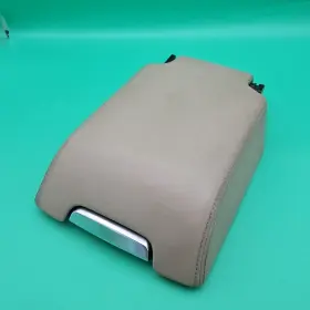 LR032975 LAND ROVER Front Center Console Armrest Lid Cover
