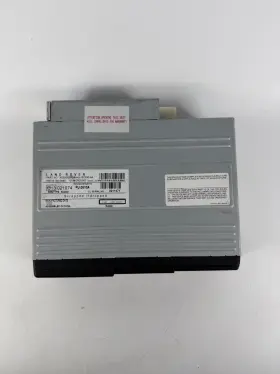 XQE500560 LAND ROVER Cd Disc Changer Head Unit