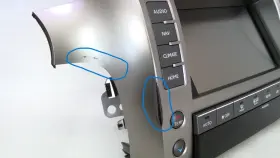 86110-60390 LEXUS Radio Audio Display Screen Climate Control #2