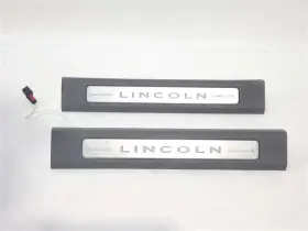 299.FD2Q19 LINCOLN Scuff Plate Nautilus