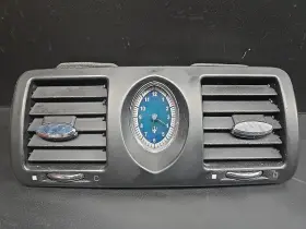 223737 MASERATI Front Center Air Vents Dash Dashboard Clock