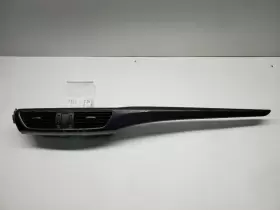 GHP955256 MAZDA Center Dash Bezel Ac Vents