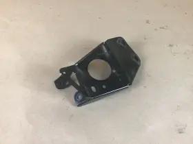 11L0374CP01 MCLAREN Rear Right Passenger Bracket Mount #2