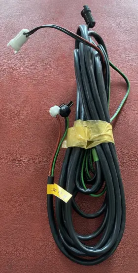 126-820-68-17 MERCEDES Rear End Loudspeakers Cable 300SE Mbz