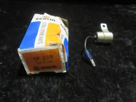 EP-359 NAPA ECHLIN Nos Radio Capacitor Box Mazda