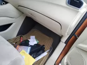 260.DA1L16 NISSAN Glove Box Murano