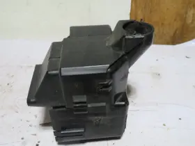 284B9-7Y000 NISSAN Fuse Box Lower Cover Altima #3