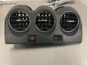 P19655 NISSAN Center Air Vent Hazard Switch Altima