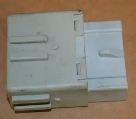 6C625 Oil Level Relay Module Mustang Taurus