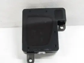 85271XA06A SUBARU Tribeca Right Security Display Screen