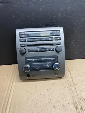 VP9NEH-19D840 OEM NISSAN Radio Cd Player Climate Control Dg