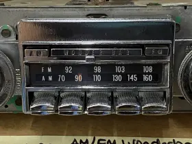 300183 OLDSMOBILE Dash Am Fm Wonder Bar Radio Knobs Plate #2