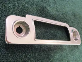 418584 OLDSMOBILE Radio Bezel #3