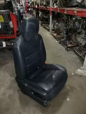 202-52156BR PORSCHE Front Right Seat Cayenne #2