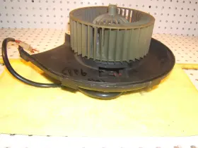 91.437.51.127 PORSCHE / BEHR Hood Blower Motor 928