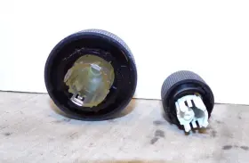 25920408 SATURN Ion Radio Cd Knob Set Vue #3