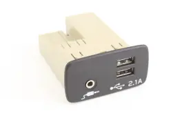 86257-VA130 SUBARU Usb Auxillary Jack Port Impreza