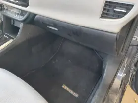 260.TO1B16 TOYOTA Glove Box Corolla