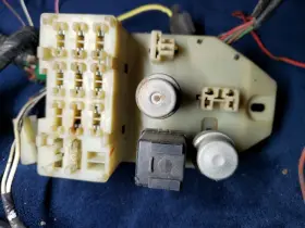 82131-89565 TOYOTA Body Dash Wiring Harness Interior Fuse Box #2