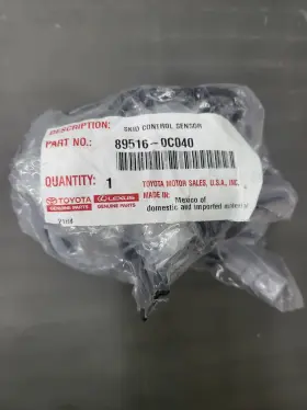 89516-0C040 TOYOTA Skid Control Sensor Wire Abs Sequoia