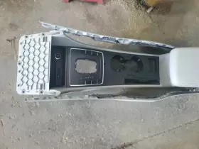 241-12828 VOLKSWAGEN Console Front Floor Passat #2