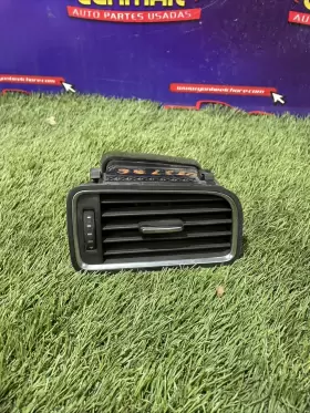 5C6-819-704 VOLKSWAGEN Rh Dash Air Vent Vw Jetta