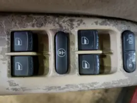 641.VW1M99 VOLKSWAGEN Front Door Switch Passat