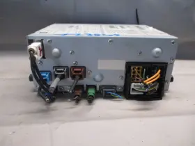 638-74067 VOLVO Am Fm Radio Receiver V60 #2