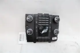 638.VO1P14 VOLVO Radio S60
