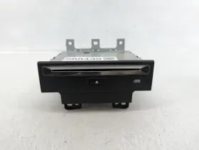 P31374694 VOLVO Am Fm Cd Player Radio Receiver